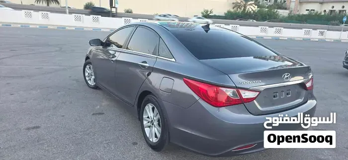 Hyundai Sonata 2012 photo 4