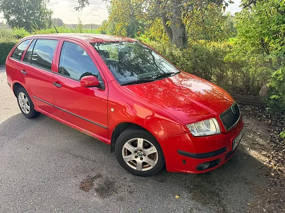 Skoda Fabia 2008 photo 3