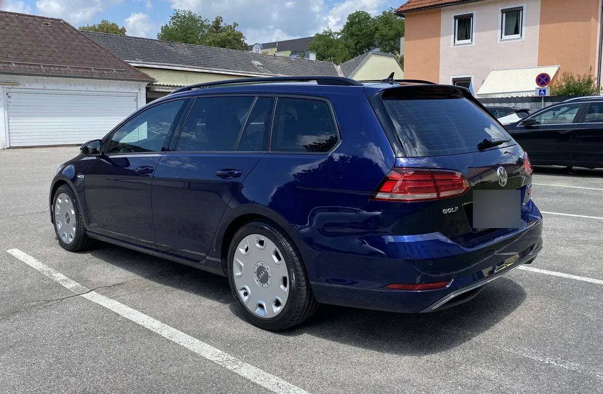 Volkswagen Golf 2019 photo 2