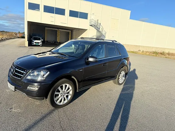 Mercedes-Benz Ml300 2011 photo 2