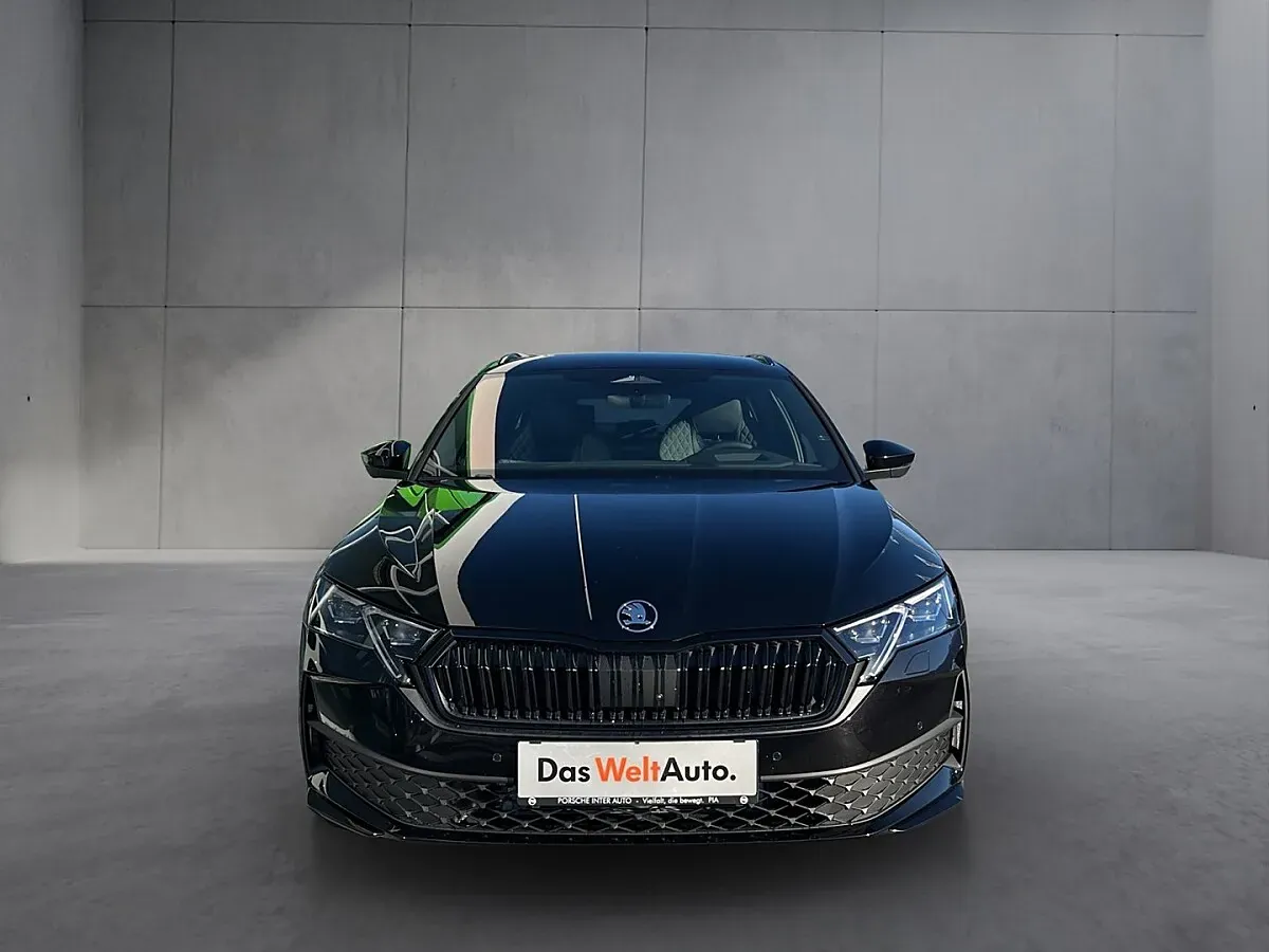 Skoda Octavia 2025 photo 2
