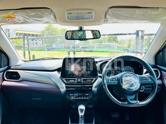 Suzuki Fronx 2026 photo 4