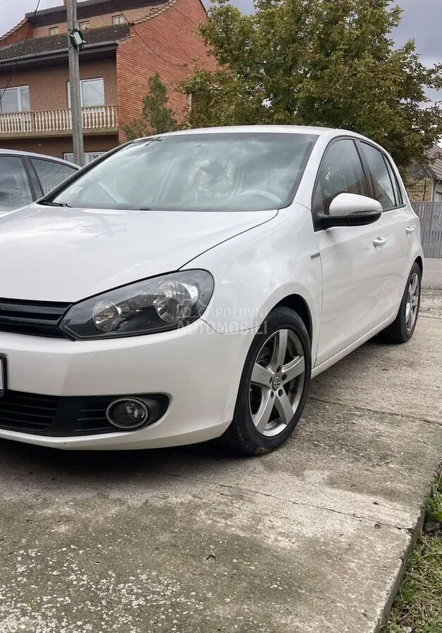 Volkswagen Golf 2011 photo 3