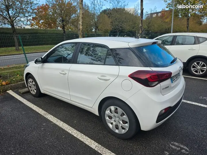 Hyundai I20 2018 photo 3