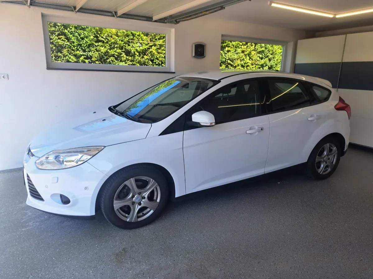Ford Focus 2013 photo 2