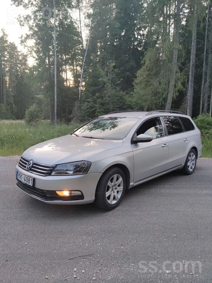 Volkswagen Passat 2011 photo 4