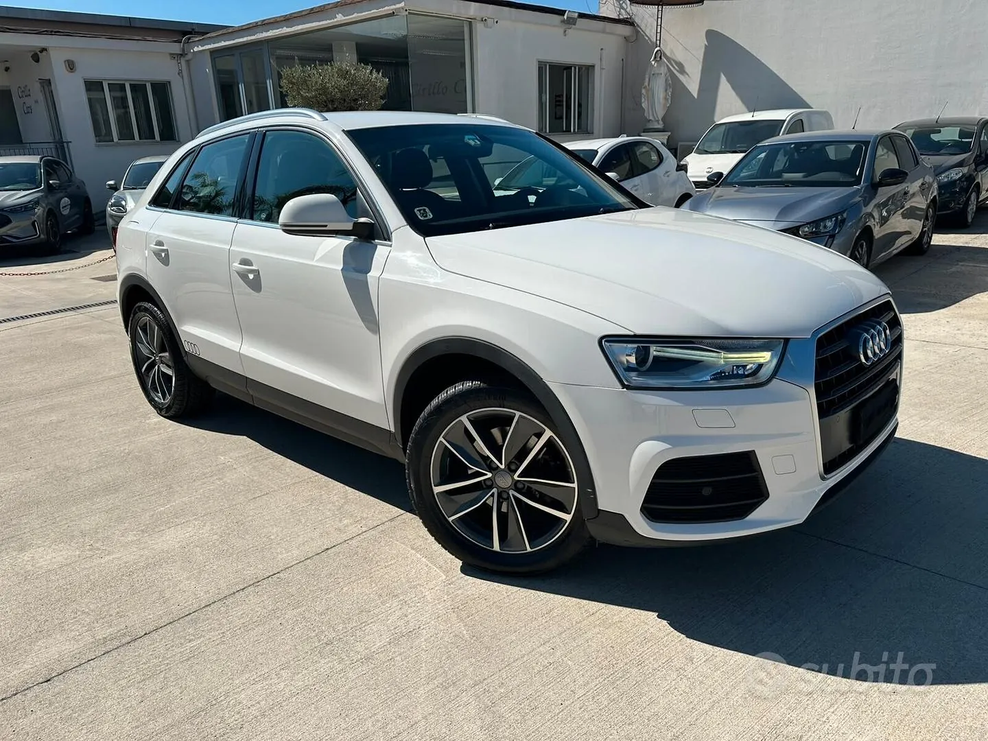 Audi Q3 2017 photo 2