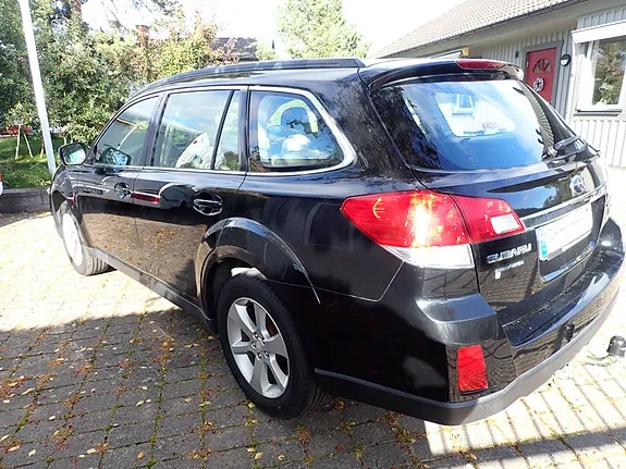 Subaru Outback 2013 photo 3