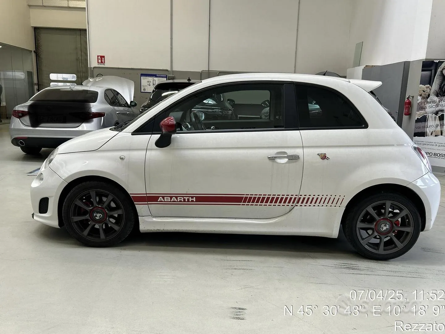 Abarth 500 2009 photo 2