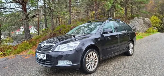 Skoda Octavia 2010 photo 3