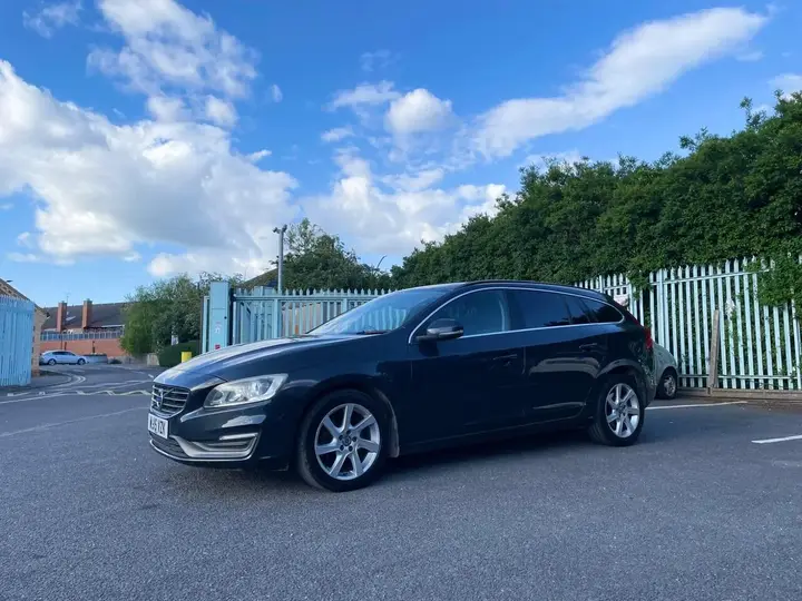 Volvo V60 2015 photo 4