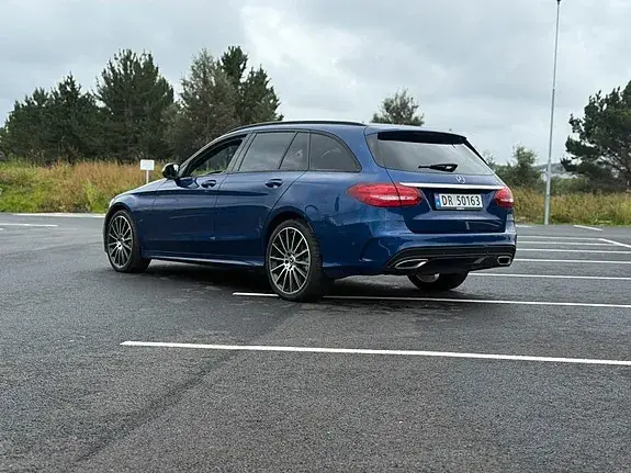 Mercedes-Benz C 350 2018 photo 3