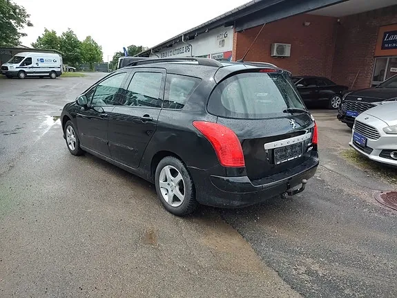 Peugeot 308 2010 photo 4