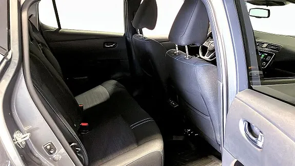 Nissan Leaf 2022 photo 5