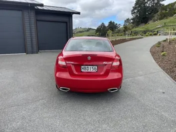 Suzuki Kizashi 2013 photo 3