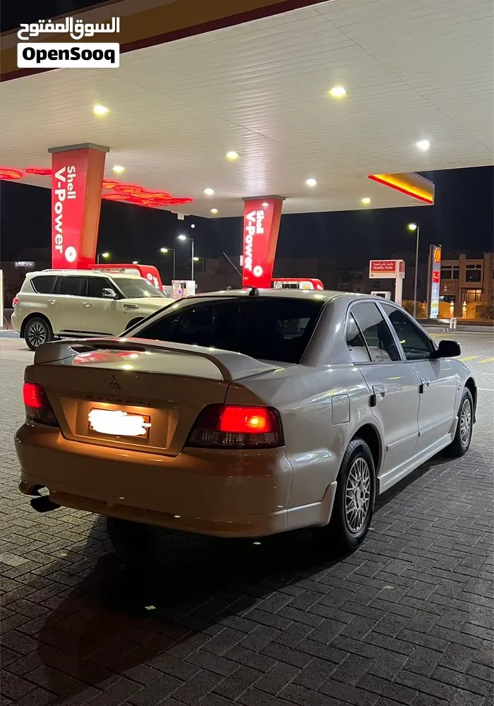 Mitsubishi Galant 2006 photo 3