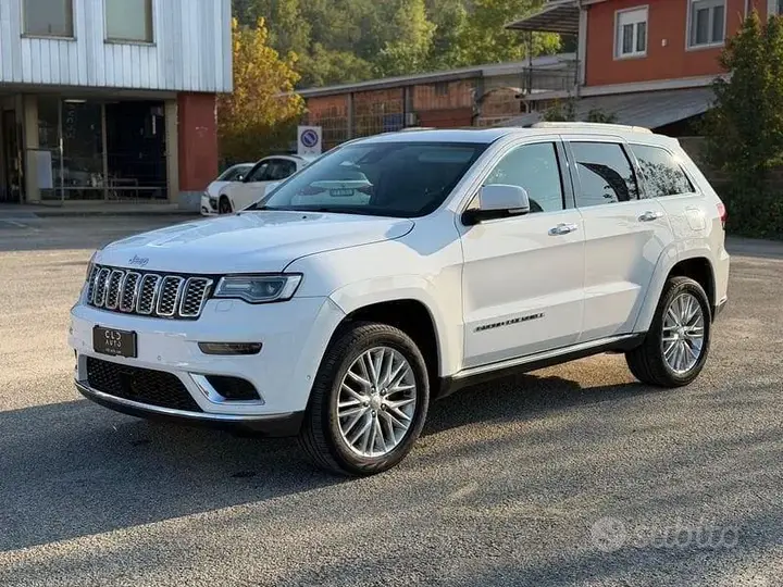 Jeep Grand Cherokee 2018 photo 3