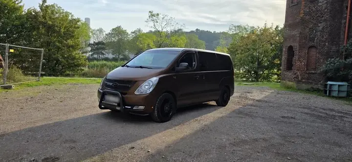 Hyundai H1