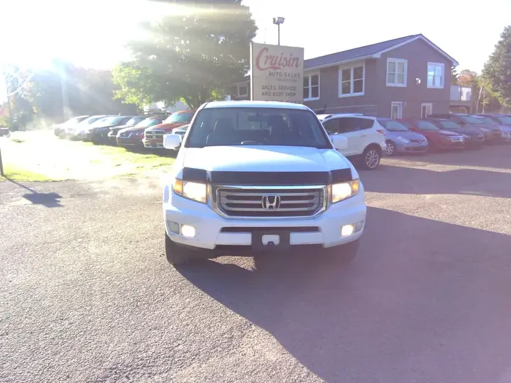 Honda Ridgeline 2013 photo 2
