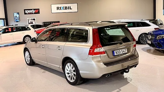 Volvo V70 2016 photo 2
