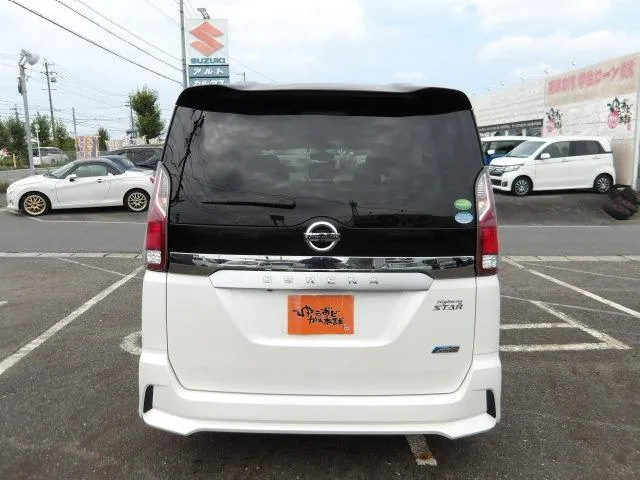 Nissan Serenade 2017 photo 5