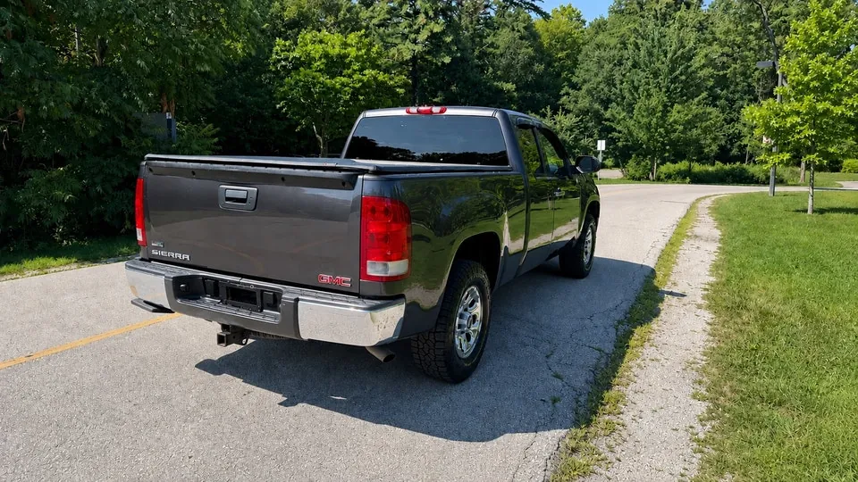 GMC Sierra 1500 2010 photo 5