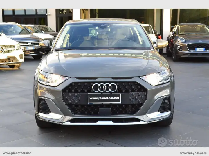 Audi A1 2023 photo 2