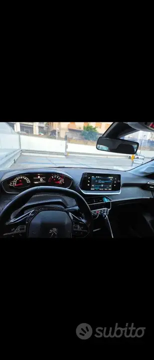 Peugeot 208 2021 photo 4