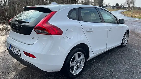 Volvo V40 2016 photo 3