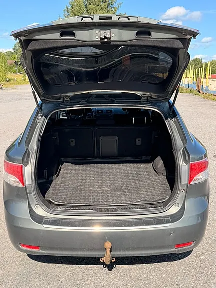 Toyota Avensis 2009 photo 4