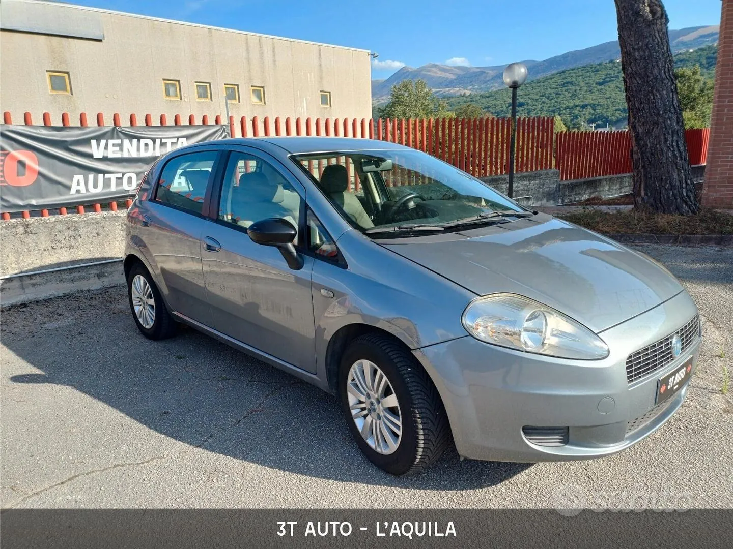 Fiat Grande Punto 2006 photo 2