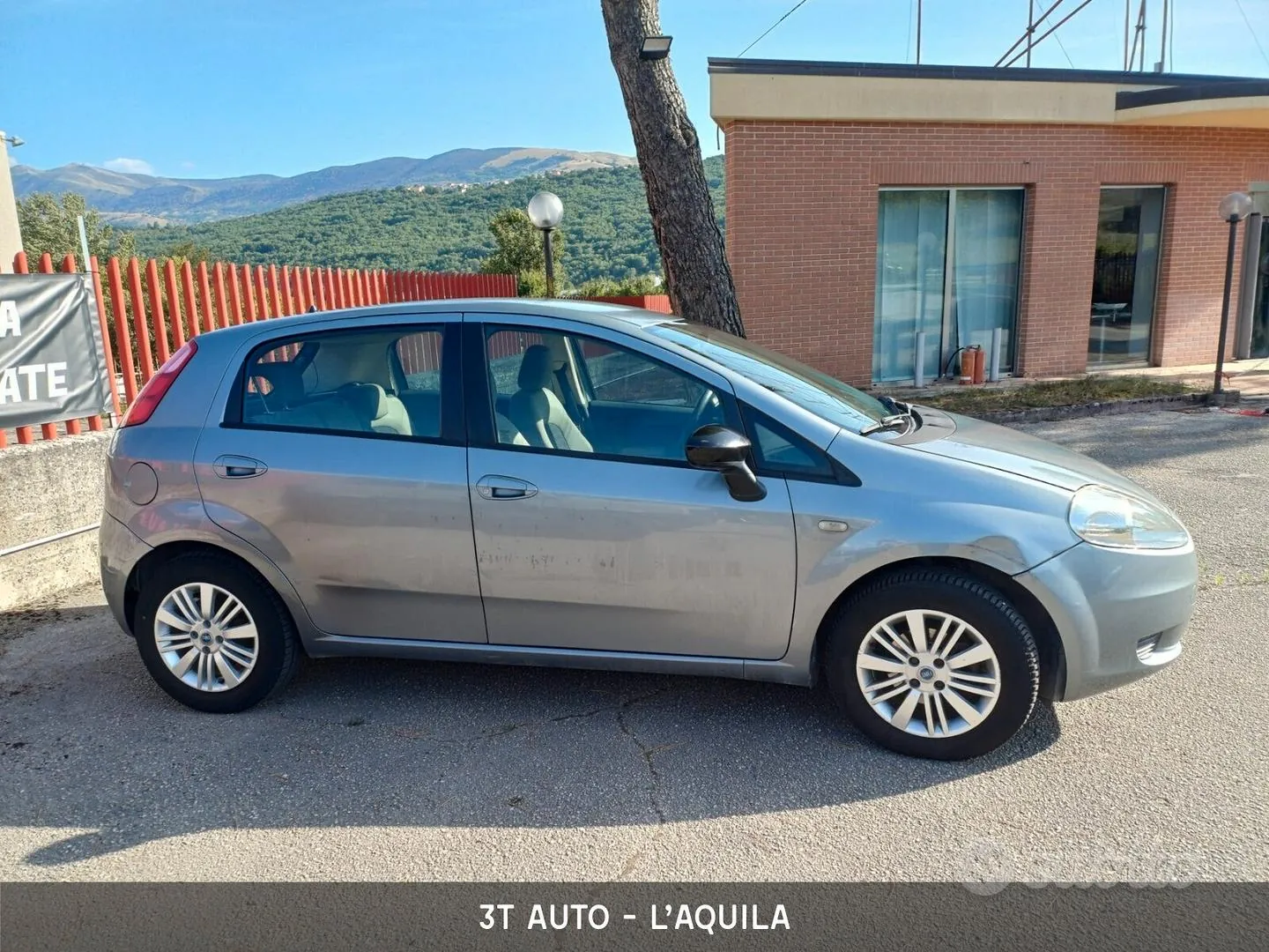 Fiat Grande Punto 2006 photo 3
