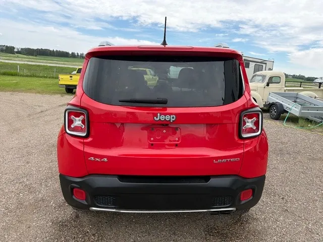 Jeep Renegade 2015 photo 4