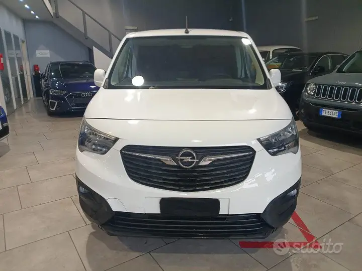 Opel Combo 2020 photo 2