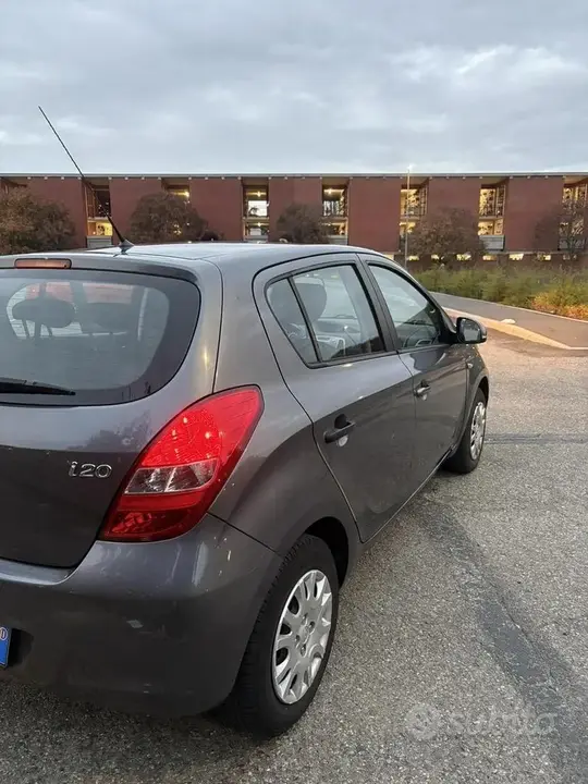 Hyundai I20 2011 photo 5
