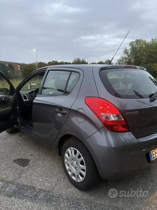 Hyundai I20 2011 photo 4