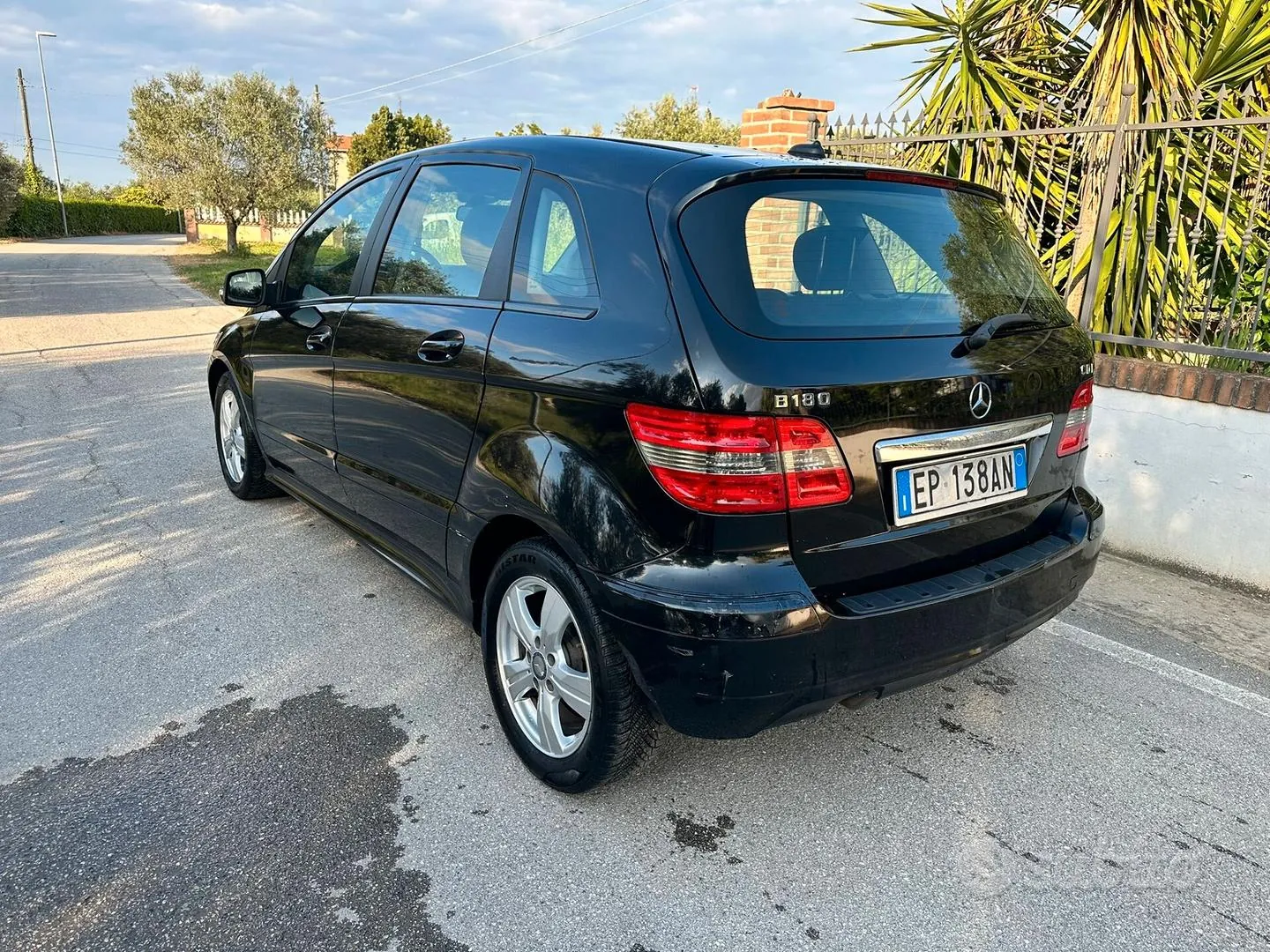 Mercedes-Benz B 2012 photo 3