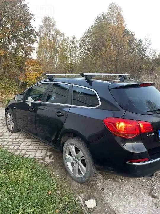 Opel Astra 2013 photo 5