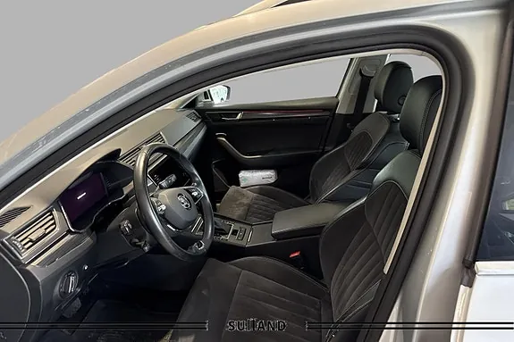 Skoda Superb 2021 photo 4