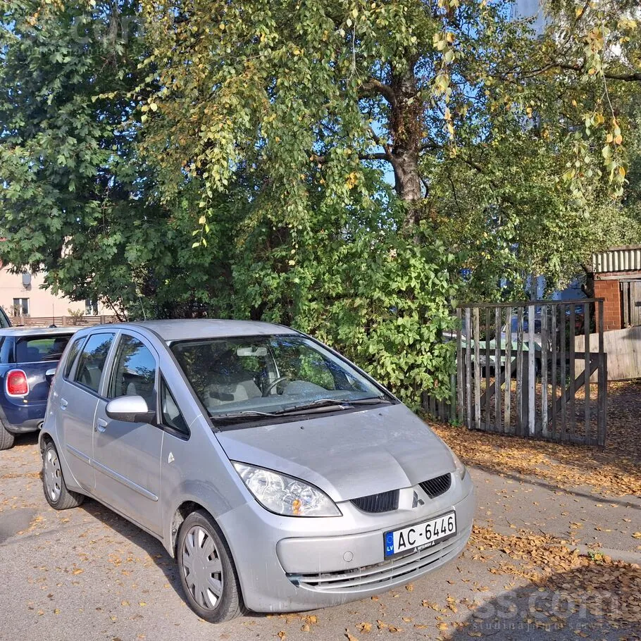 Mitsubishi Colt 2006 photo 2
