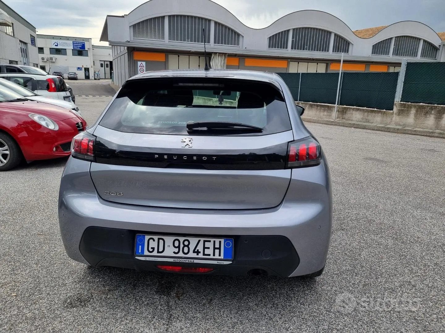 Peugeot 208 2021 photo 3