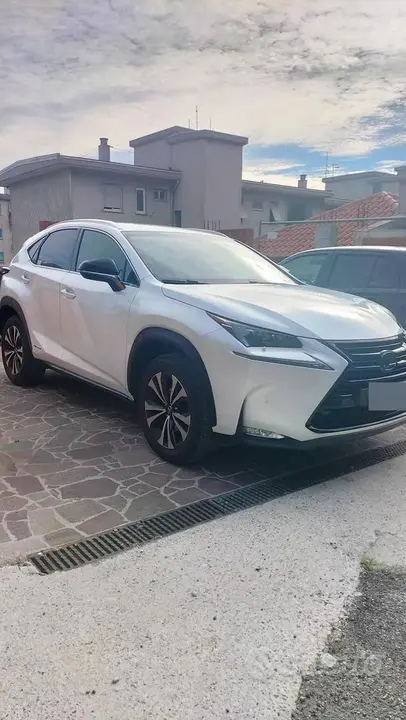 Lexus Nx 2015 photo 3