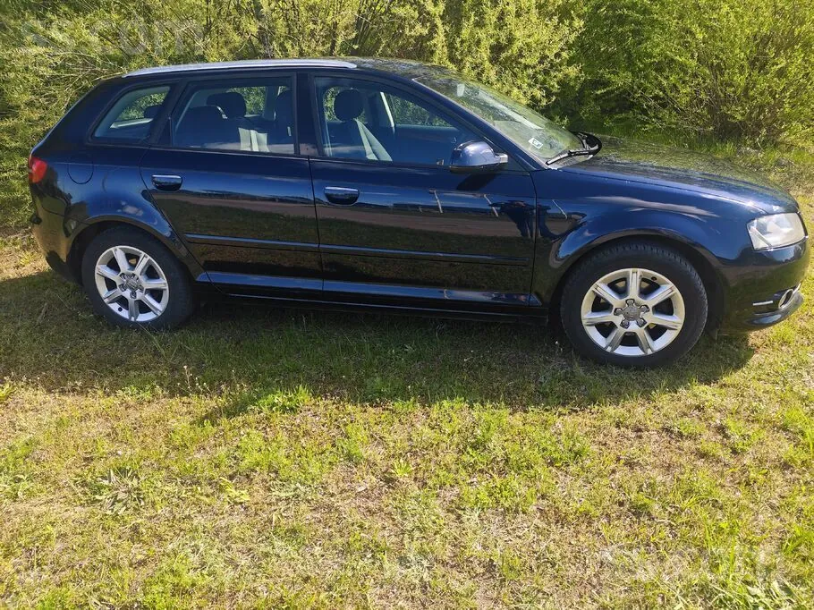 Audi A3 2011 photo 2