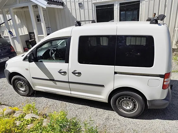 Volkswagen Caddy 2012 photo 3
