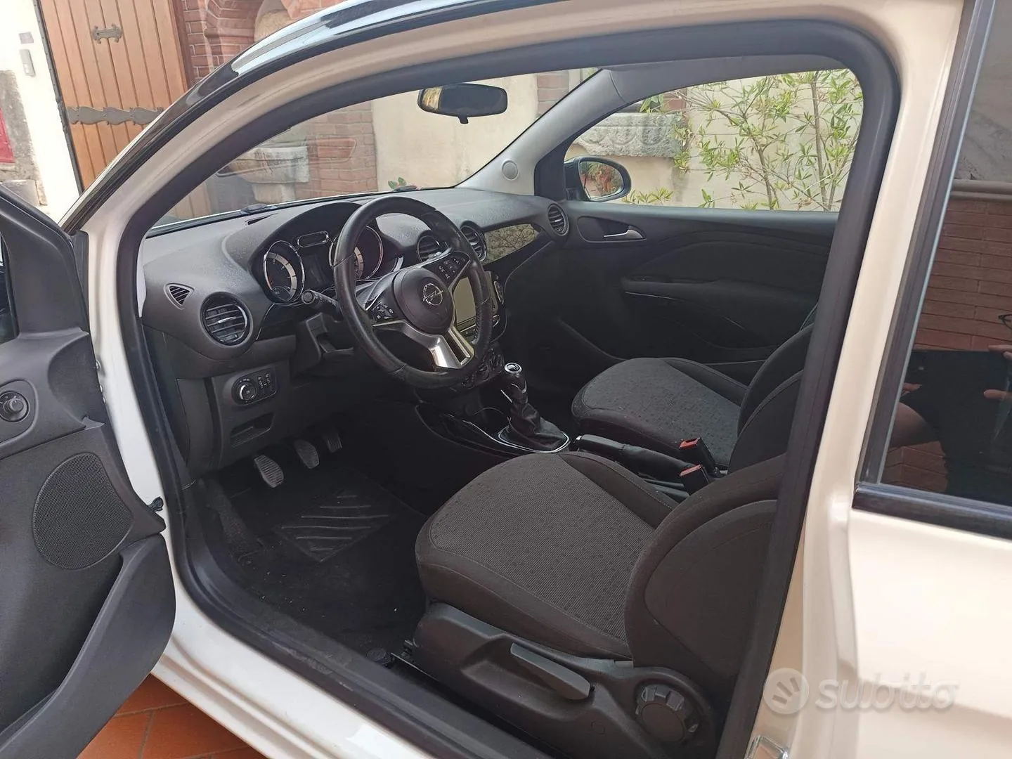 Opel Adam 2017 photo 4