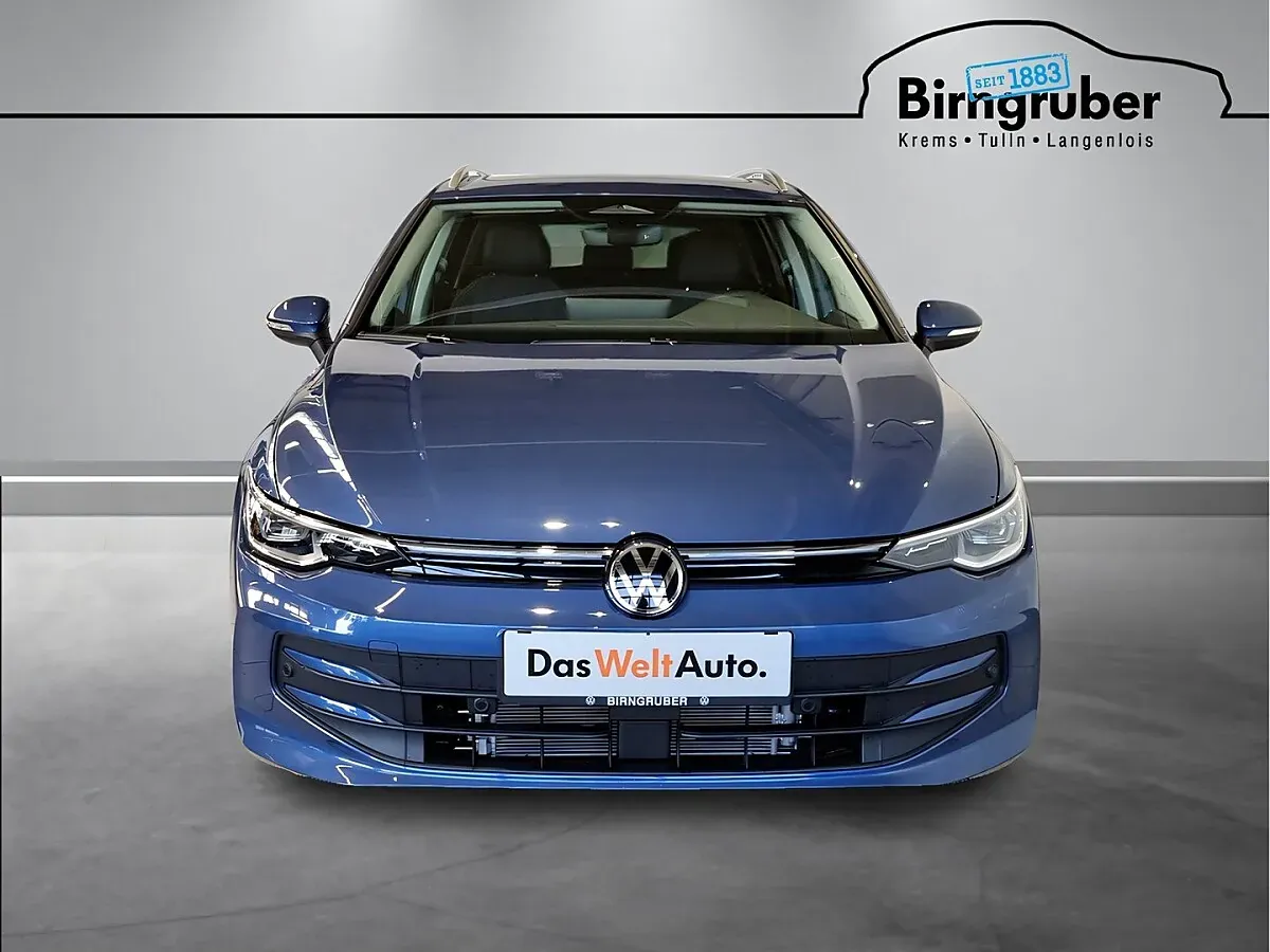 Volkswagen Golf 2026 photo 2