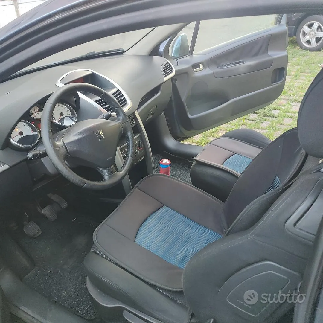 Peugeot 207 2007 photo 3
