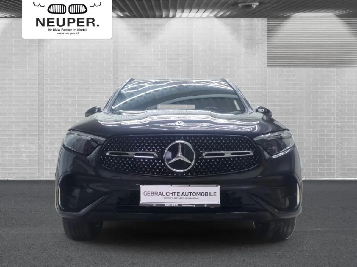 Mercedes-Benz Glc-Class 2024 photo 2