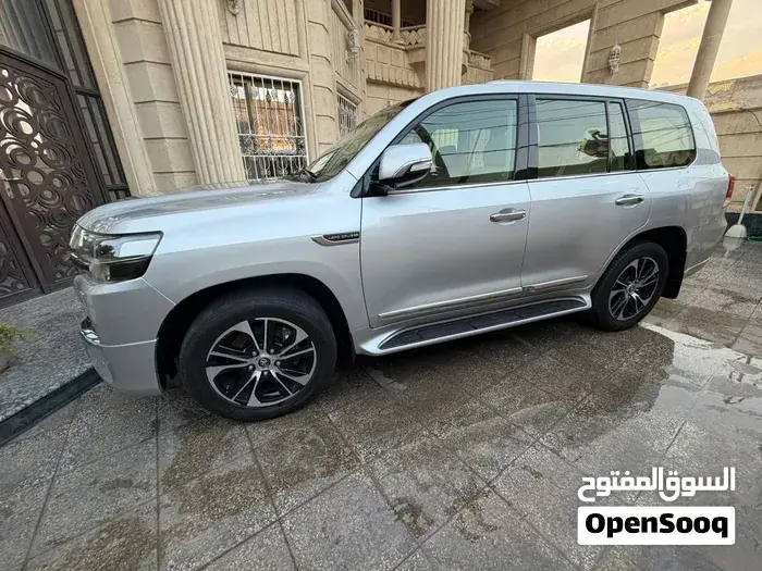 Toyota Land Cruiser 2021 photo 3