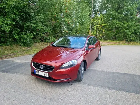 Volvo V40 2016 photo 2